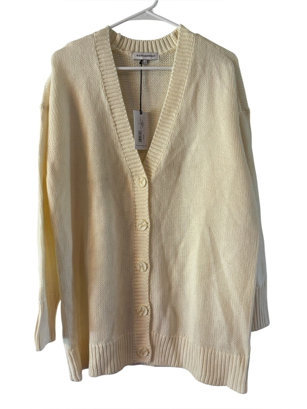 WeWoreWhat Women's Ivory Dropped Shoulder Chunky Cardigan Sweater Button Closure